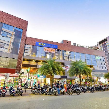 Fabhotel Happinex Surat Ngoại thất bức ảnh
