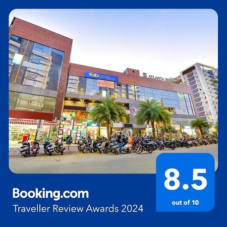 Fabhotel Happinex Surat Ngoại thất bức ảnh