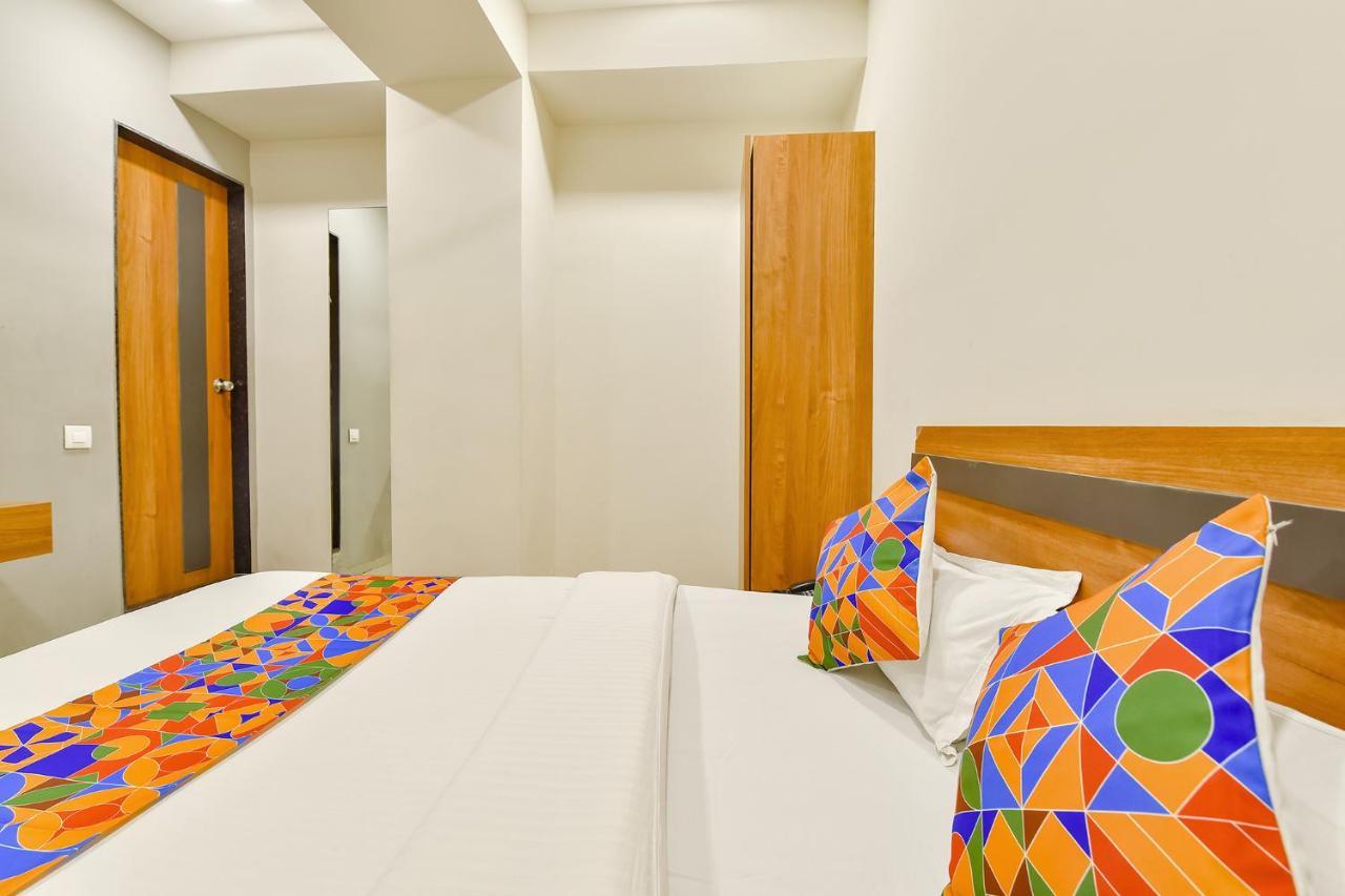 Fabhotel Happinex Surat Ngoại thất bức ảnh