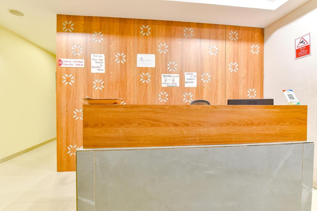 Fabhotel Happinex Surat Ngoại thất bức ảnh